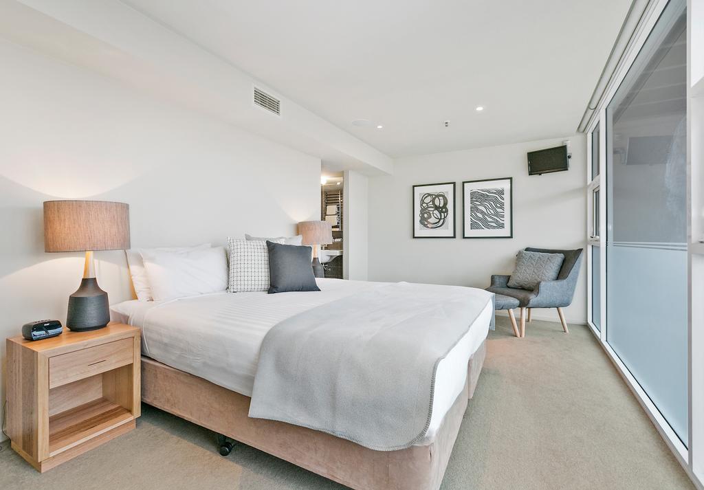 Sullivans Cove Apartments Хобарт Экстерьер фото A bedroom at the hotel