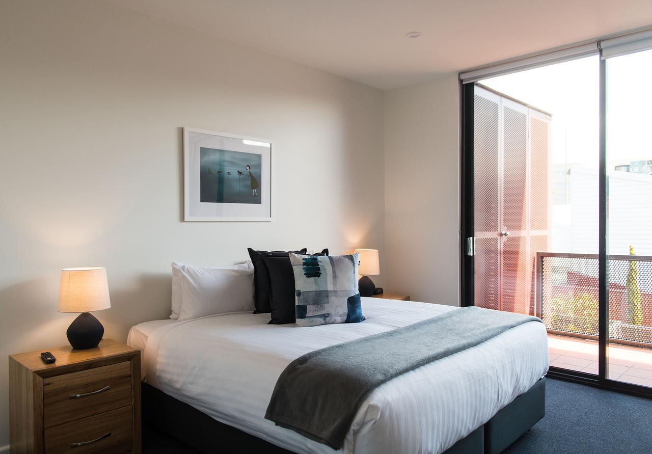 Sullivans Cove Apartments Хобарт Экстерьер фото A bedroom at the hotel
